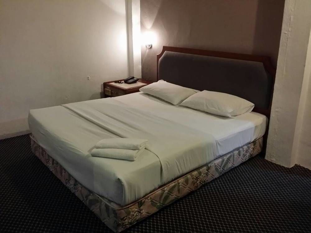 Anika Inn - Keluang Kültér fotó