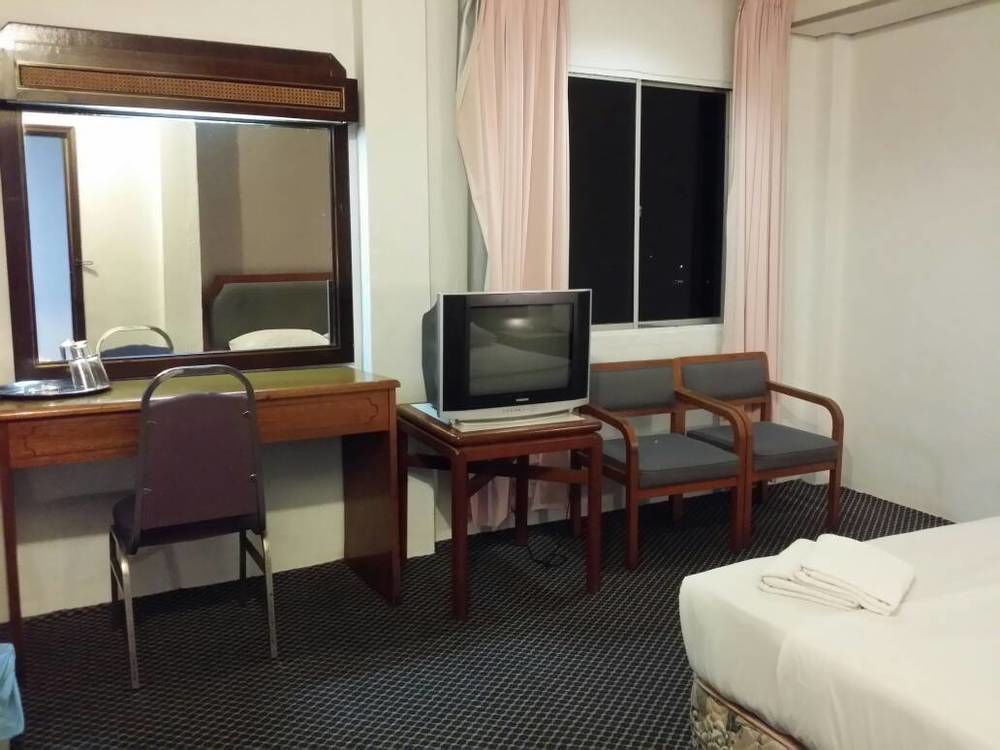 Anika Inn - Keluang Kültér fotó