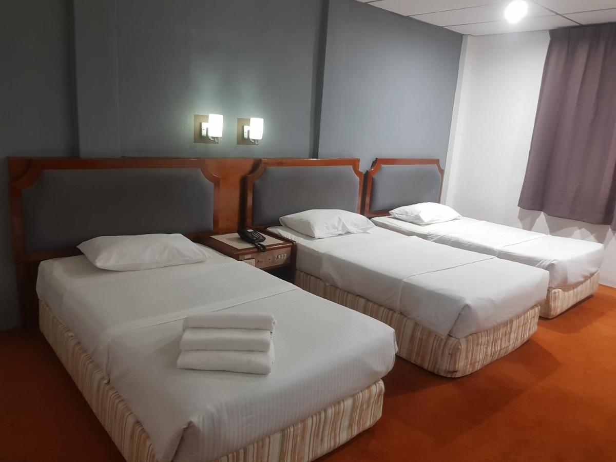 Anika Inn - Keluang Kültér fotó