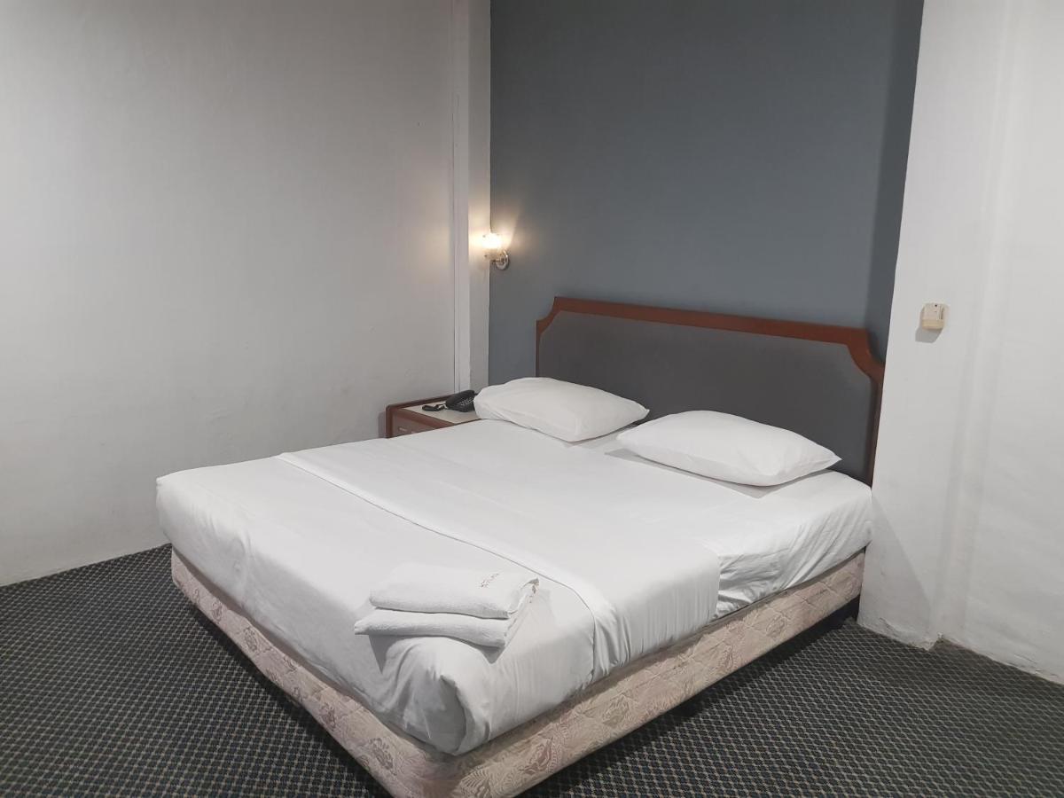 Anika Inn - Keluang Kültér fotó